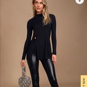 Black tunic top